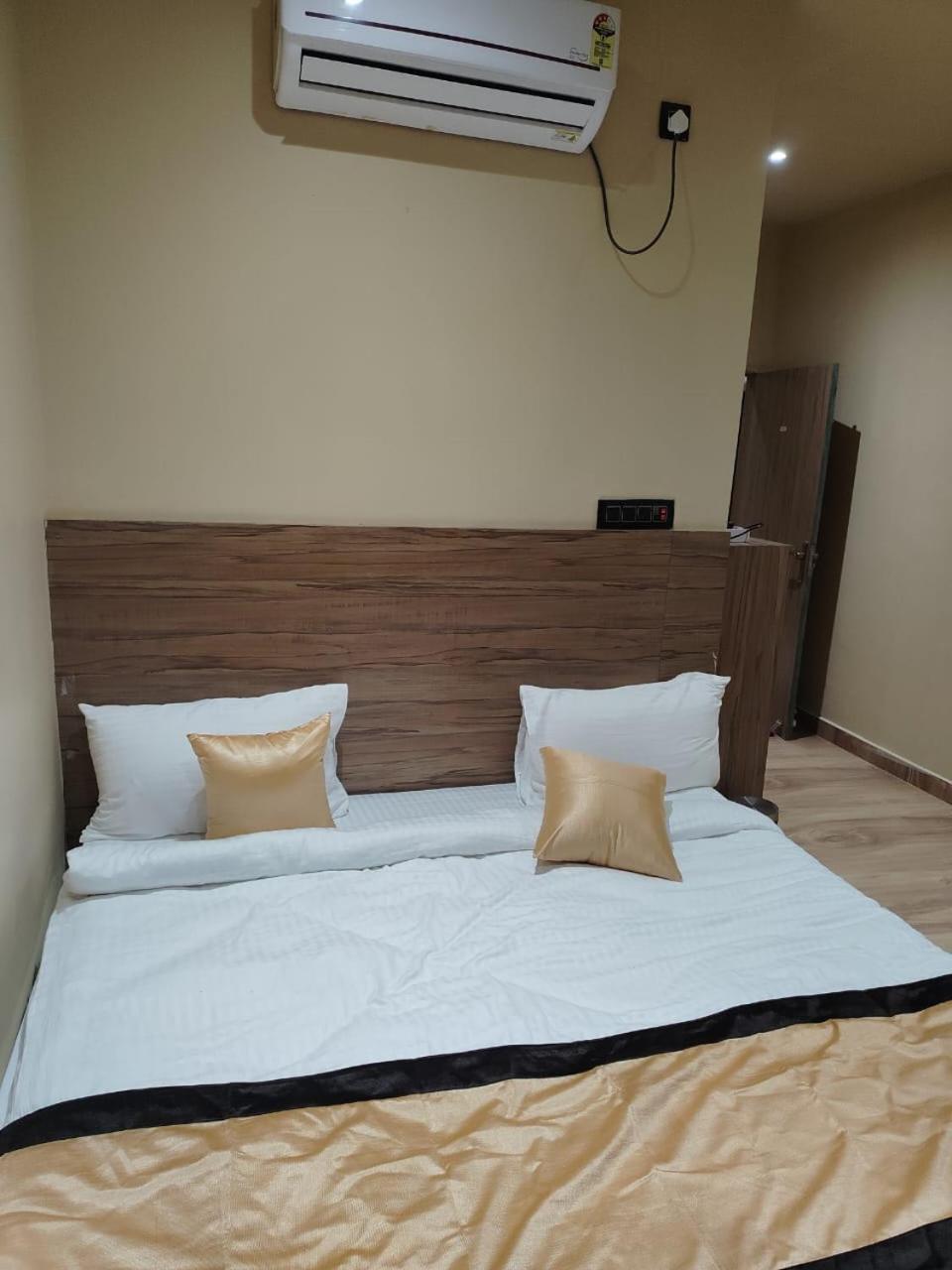 The Velvet Sky Hotel & Resort Bahraich Exteriér fotografie